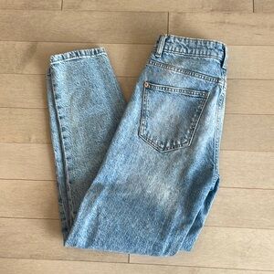 Zara Cropped Mom Jeans size 26